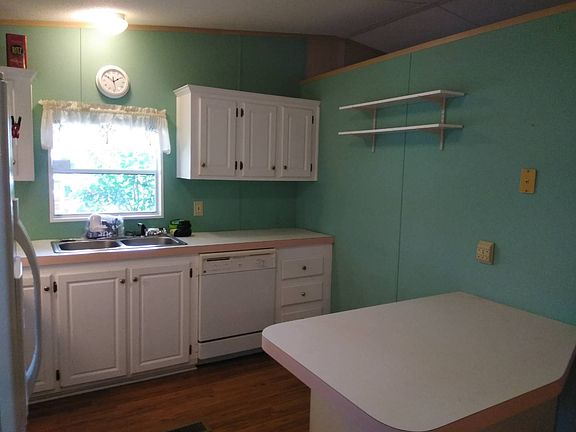 5th image of 131 Strawberry Junction Ln
