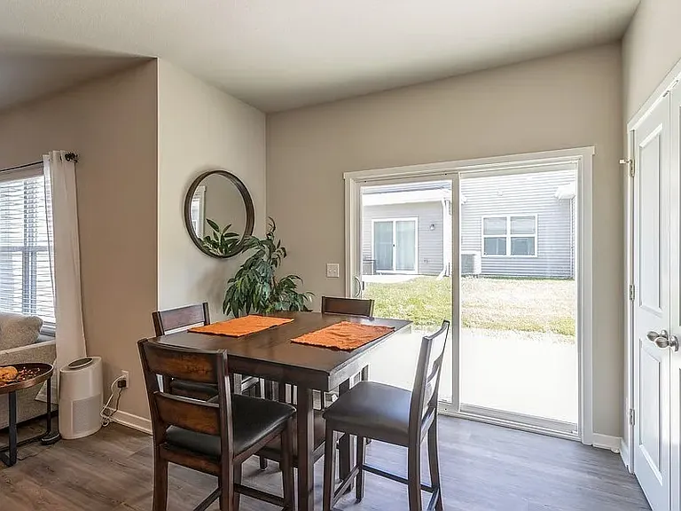 3319 NW Cedarwood Ln — Photo 11