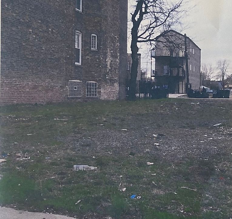 1st image of 1104 S Richmond St
