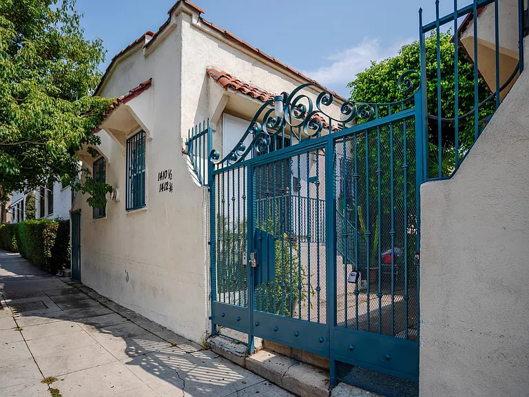 1412 Micheltorena St #1412 — Photo 18