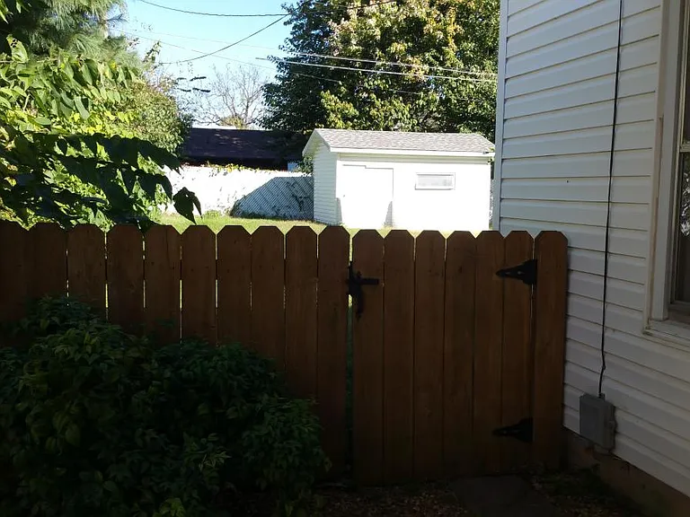 1433 W Hamilton St — Photo 9