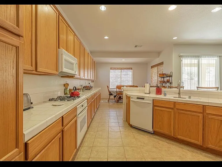 5549 Las Brisas Ter — Photo 2