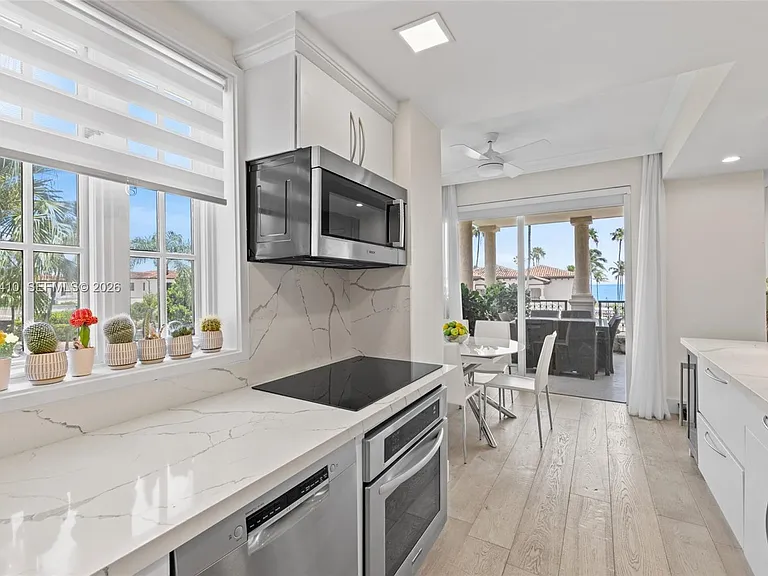 19122 Fisher Island Dr #19122 — Photo 14
