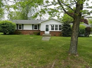 1841 Fruitwood St, Jenison, MI 49428