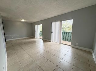 8913 NW 28th Dr #38, Pompano Beach, FL 33065