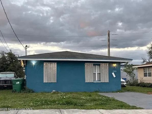 1925 NW 155th St, Miami Gardens, FL 33054