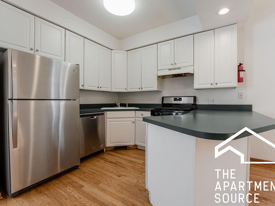 1st image of 1343 N Leavitt St #1CH