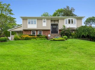 58 Marie Cres, Commack, NY 11725