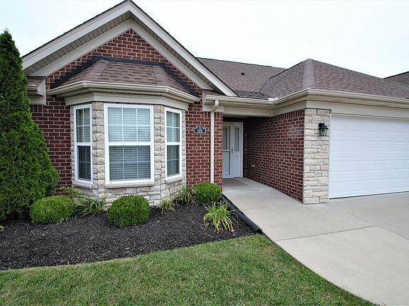 2nd image of 176 Garden View Pl #C
