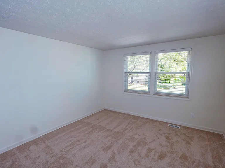8711 Blessing Dr — Photo 14