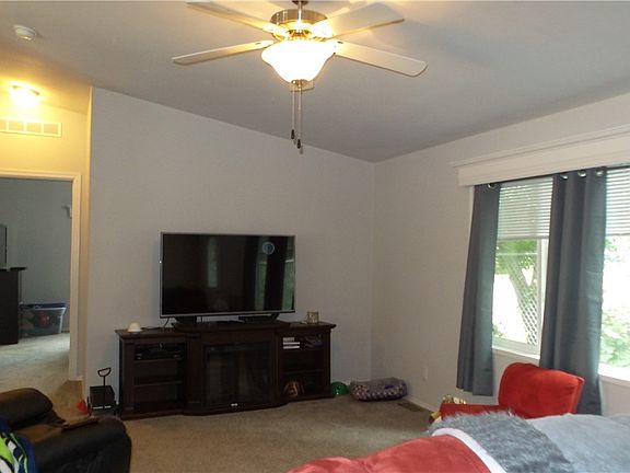 5th image of 4291 Lakeview Ln SE