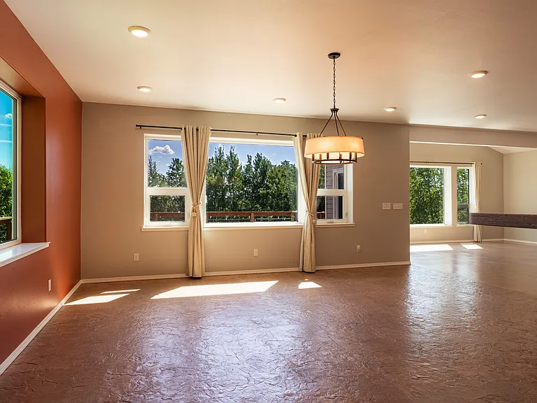1068 N Old Steese Hwy — Photo 7