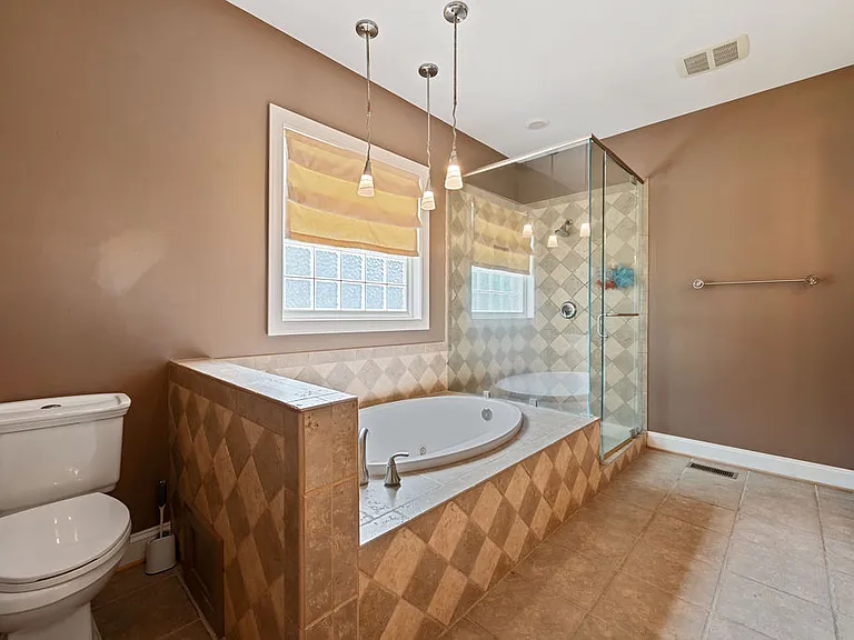 2701 Logan Estates Run — Photo 14