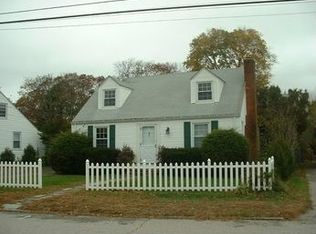51 King Phillip Dr, North Kingstown, RI 02852