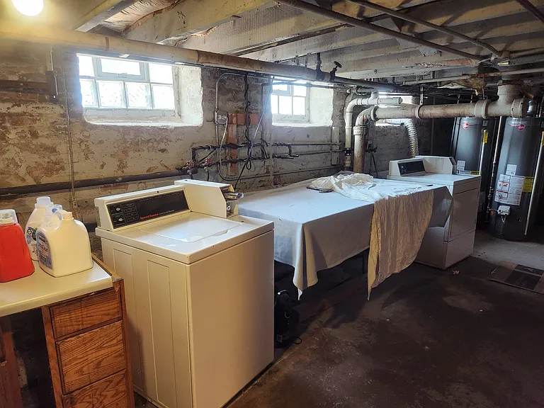 2404 W Superior St #3E — Photo 17