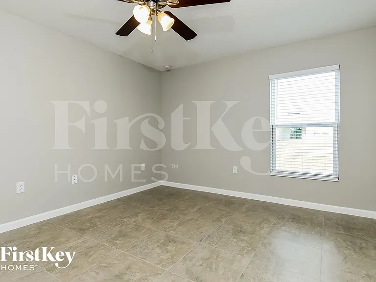 462 Earhart Dr — Photo 13