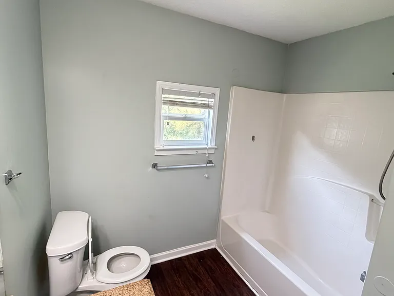 2400 Hampton Estates Dr SW #A — Photo 24