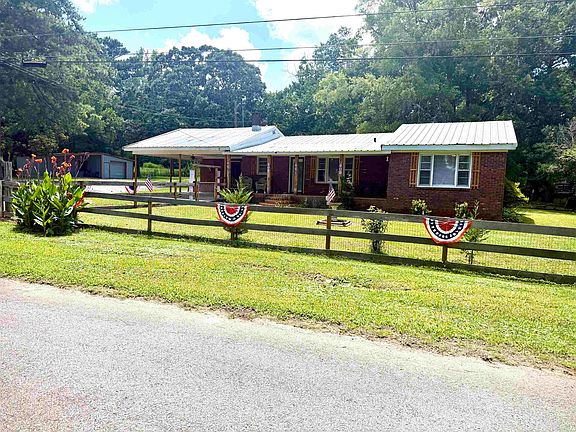 2nd image of 915 Dial Cove Rd