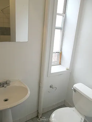 Rented by City Connections Realty | media 17