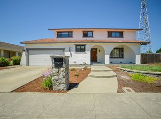 136 Briarwood Dr, Vacaville, CA 95688
