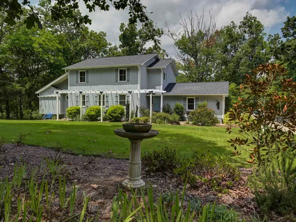 1736 Lake Rd, Ridgeway, SC 29130