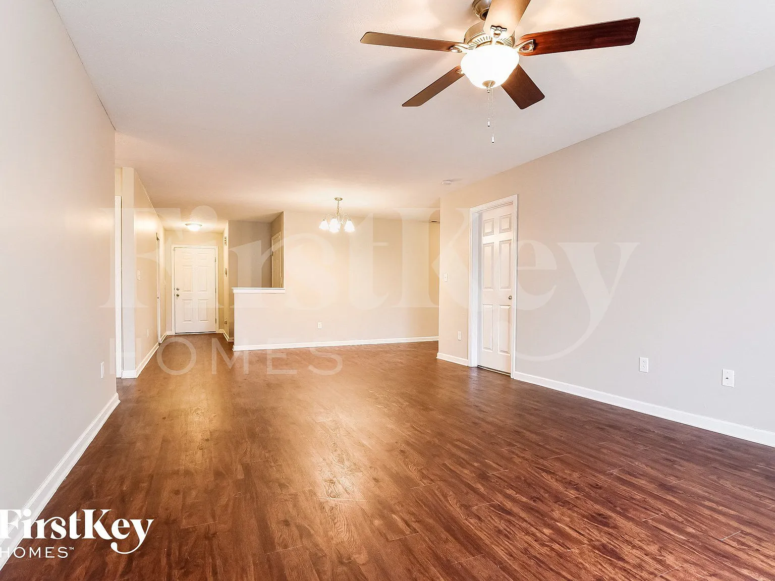 3 bed, 2.0 bath, 1417 sqft, $1,900 — Photo 4