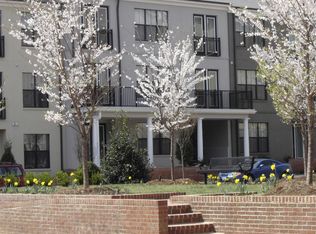 725 Walker Sq APT 2D, Charlottesville, VA