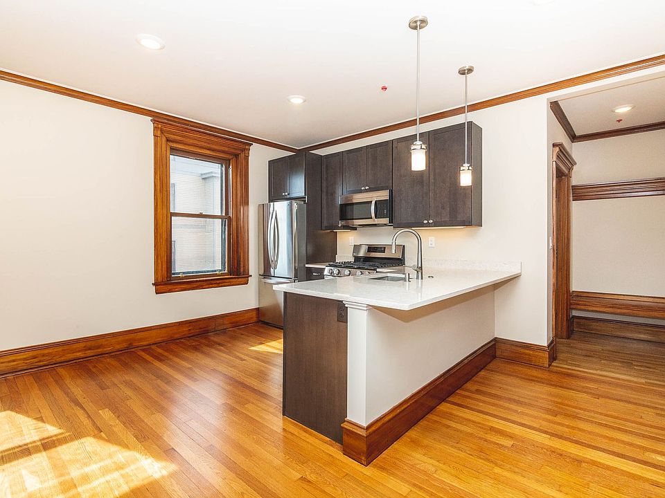 1st image of 20 Harbor St #129-04