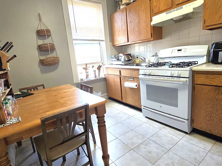 44-04 30th Ave #3F — Photo 2