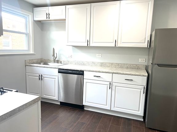 4th image of 9109 Lamon Ave APT 2N
