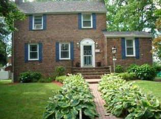 43 Passaic Ave, Roseland, NJ 07068