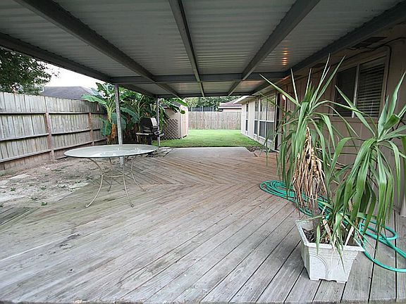 5th image of 2001 Pinola Ct