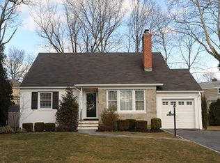 109 North Rd, Eastchester, NY 10709