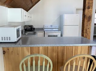 95 Hall Ave #14520188, Henniker, NH 03242