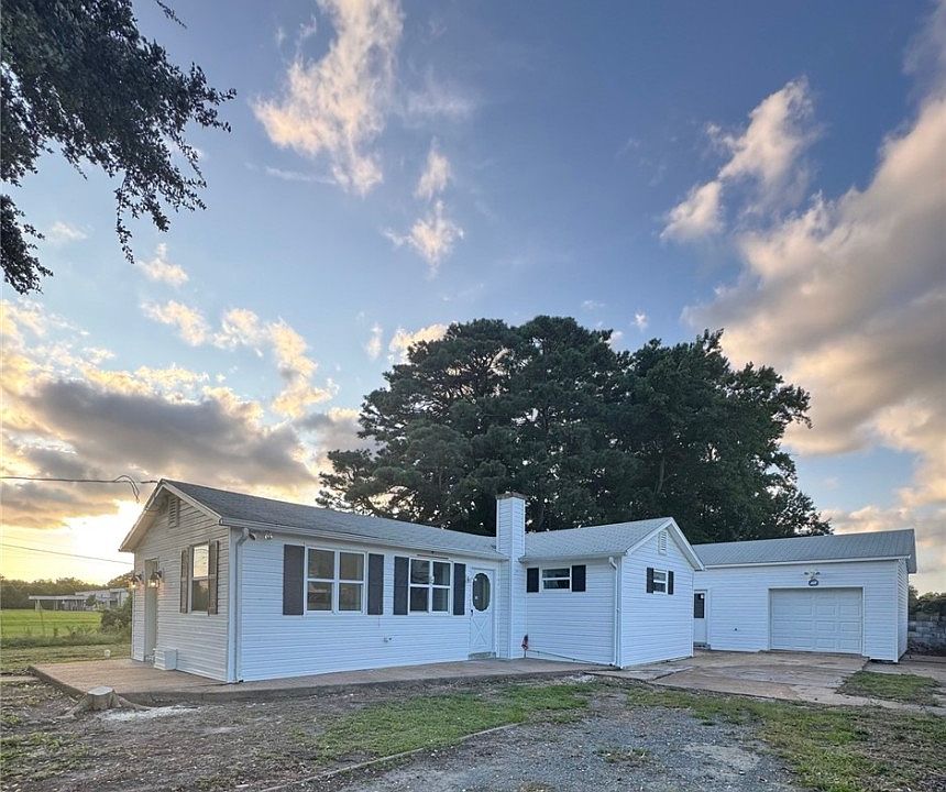 1st image of 12 Fleetwood Ave