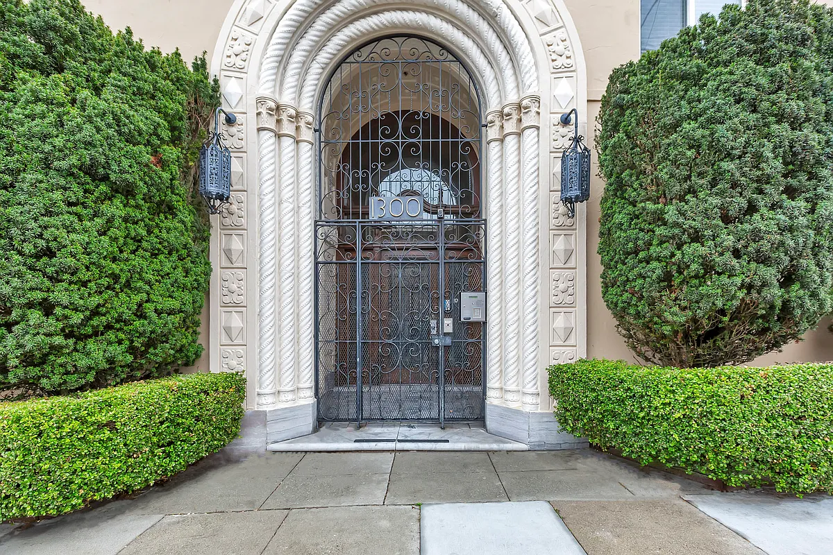 Building Photo - 1300 26th Avenue