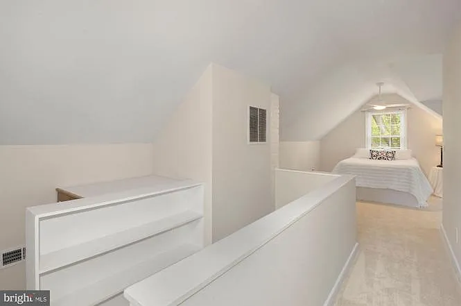 3710 Burrows Ave — Photo 24