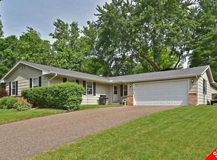 5516 Ridge Park Rd, Edina, MN 55436