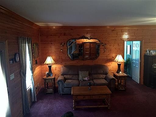 Living Room 9ft Ceilings