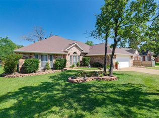 4707 Hunington Dr, Bryan, TX 77802