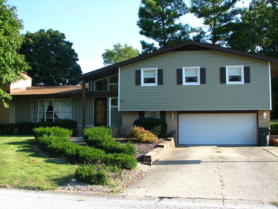 1st image of 111 Holiday Dr