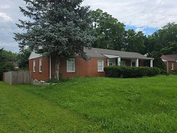 3rd image of 1160 S New Florissant Rd