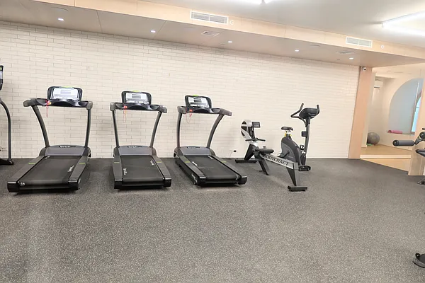 Rented by Rennit Inc. | media 22