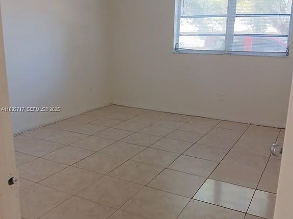 3rd image of 1826 Cleveland St APT 1