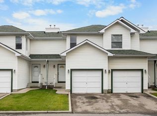 161 SW Sandpiper Ln NW, Calgary, AB T3K 4L7