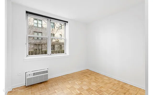 Rented by Douglas Elliman | media 6