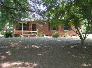 4769 Eastwin Dr, Winston Salem, NC 27104