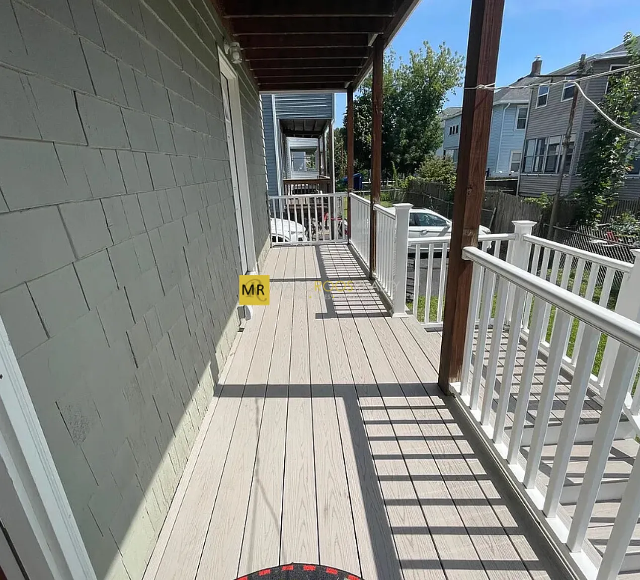 4 bed, 2000 sqft, $4,050 — Photo 2