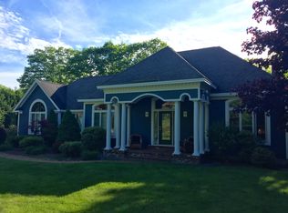 11 Veronica Ln, Falmouth, ME 04105