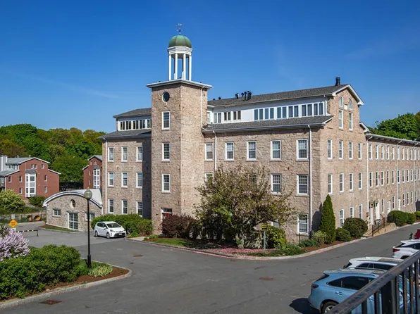 7 S Stone Mill Dr APT 521, Dedham, MA 02026